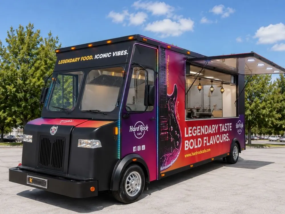 Hard Rock Cafe food truck'ı, önden çapraz görünüm